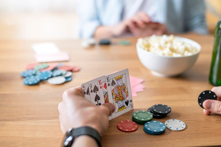 Antarmuka instalasi aplikasi game toto di Android dan iOS